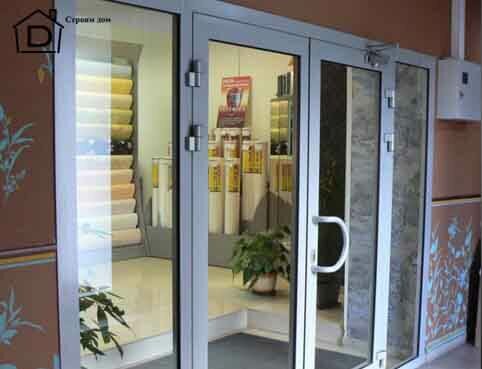 как отрегулировать доводчик двери